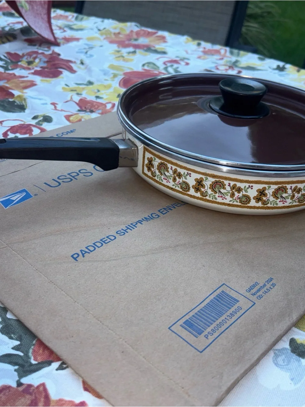 Vintage MCM Fancipans Brown Paisley Enamelware Pot With Lid, 70’s Discontinued